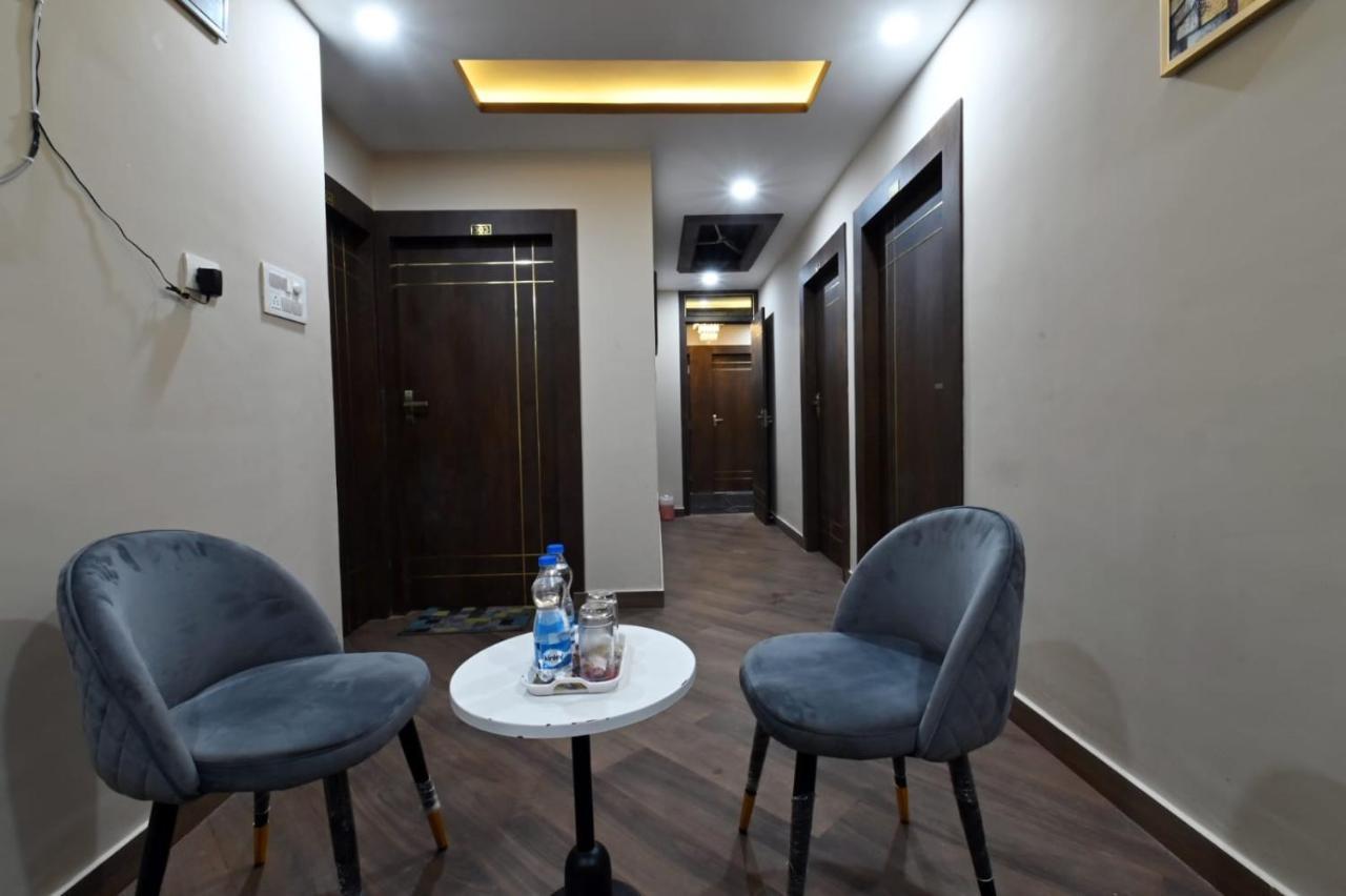 Hotel Lilac Doors Патна Экстерьер фото